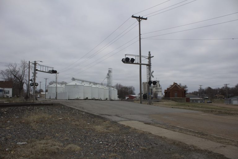 Marshall Mayor Dewey Hendrix gave an update on Monday night, March 6, about the city railroad project. The project originally began in 2019. Crossings like English Street will be closed. Danielle Linton-Hatfield/Democrat-News
